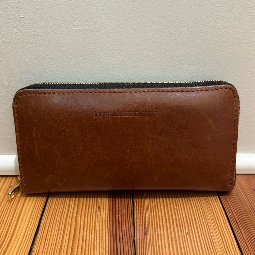 Portland Leather accordion zip wallet